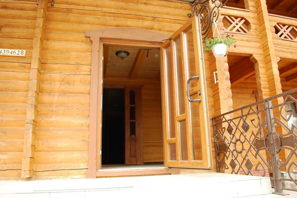 Karpatski Dzherela Yaremche Exterior photo